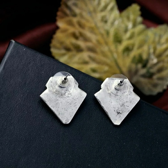 Chevron Art Deco Vintage Stud Statement Earrrings - Picture 6 of 7